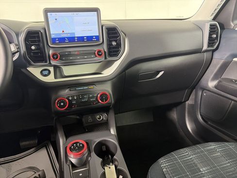 Used 2024 Ford Bronco Sport Heritage w/ Heritage Convenience Package image 22