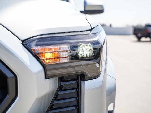 New 2026 Toyota Tacoma SR5 image 5