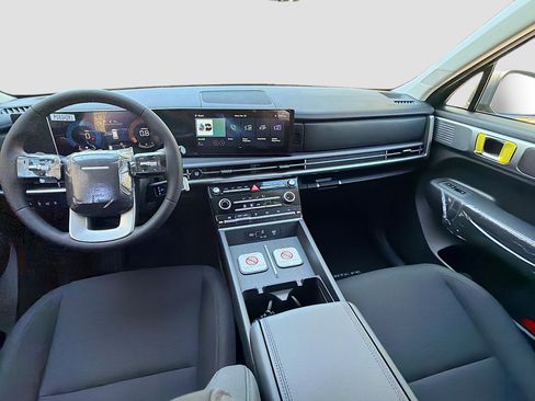 New 2026 Hyundai Santa Fe SE image 17