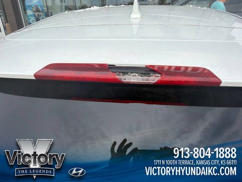Used 2017 Honda HR-V EX image 3