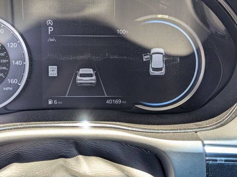 Used 2023 Genesis GV70 2.5T w/ Select Package image 22