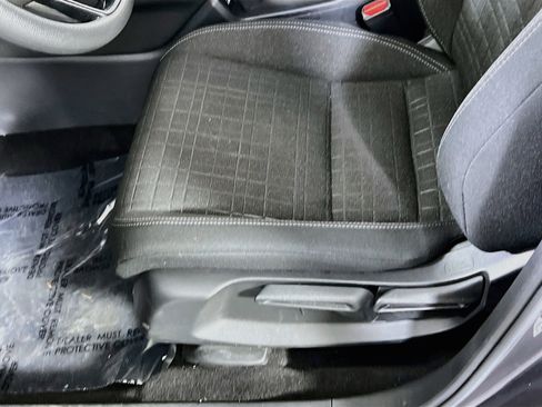 Used 2023 Honda HR-V LX image 18