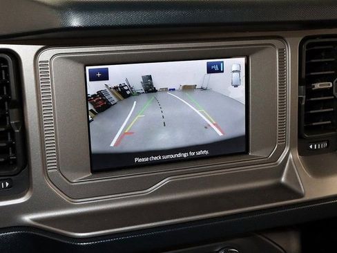 Used 2023 Ford Bronco Outer Banks image 17