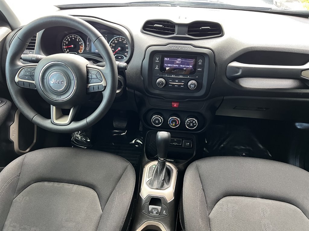 Used 2017 Jeep Renegade Sport w/ Power & Air Group FWD image 16