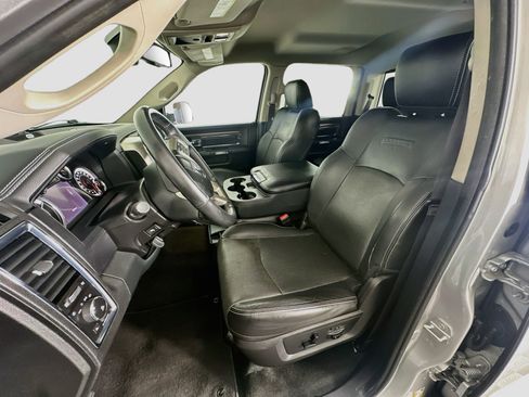 Used 2016 RAM 1500 Laramie AWD/4WD image 13
