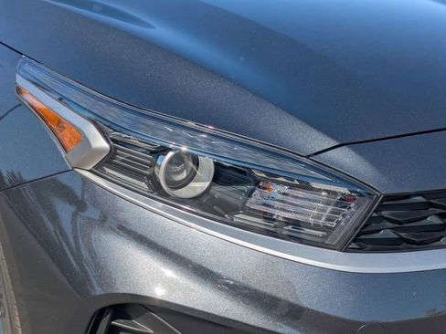 Used 2024 Kia Forte LXS w/ LXS Technology Package image 9