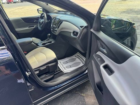 Used 2020 Chevrolet Equinox LT FWD image 11