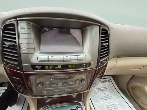 Used 2006 Toyota Land Cruiser image 45