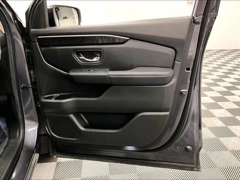 Used 2025 Honda Pilot Elite image 22