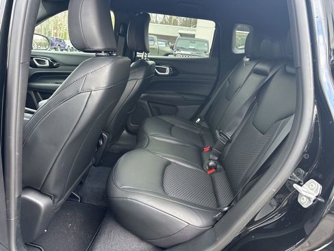 New 2026 Jeep Compass Latitude image 25