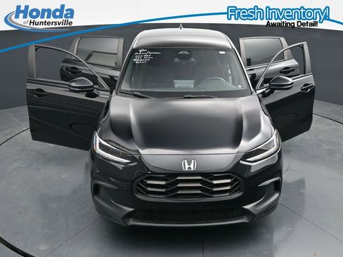 Used 2023 Honda HR-V Sport image 36