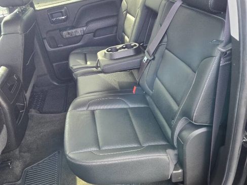 Used 2017 Chevrolet Silverado 1500 LTZ Z71 w/ Realtree Edition image 11