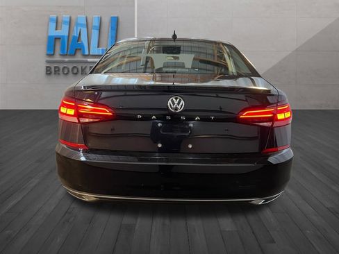 Certified 2021 Volkswagen Passat 2.0T S image 5