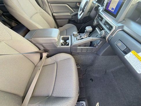 New 2026 Toyota 4Runner SR5 AWD/4WD image 35