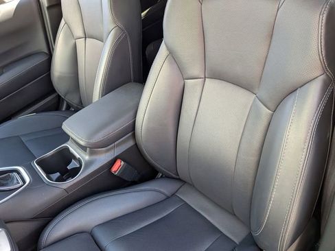 Used 2023 Subaru Outback Limited AWD/4WD image 14