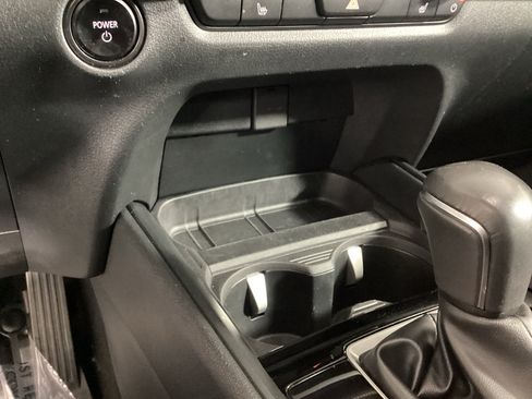 Used 2025 MAZDA CX-50 AWD 2.5 Hybrid w/ Premium Pkg image 24