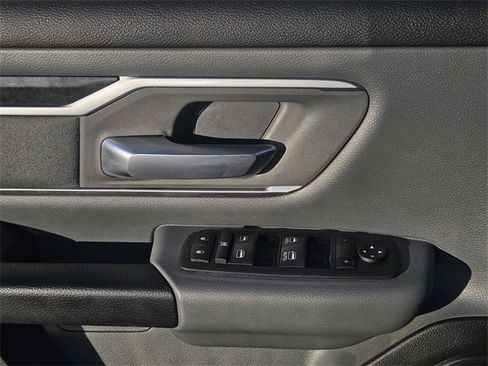 Used 2022 RAM 1500 Big Horn image 25