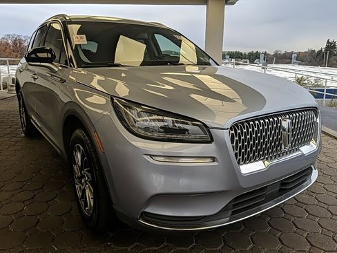 Certified 2022 Lincoln Corsair FWD w/ Equipment Group 101A image 3