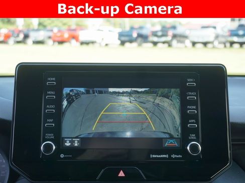 Certified 2022 Toyota Venza LE image 8