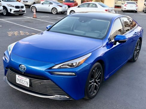 Used 2021 Toyota Mirai RWD image 14