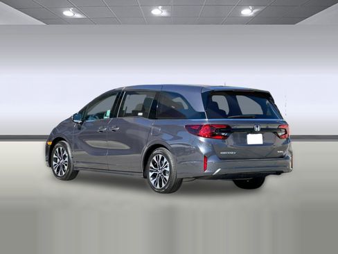 New 2026 Honda Odyssey Elite image 3