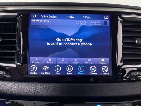 Used 2019 Chrysler Pacifica Touring-L Plus w/ Advanced Safetytec Group FWD image 23