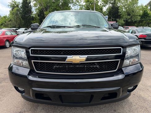 Used 2011 Chevrolet Avalanche LT AWD/4WD image 2