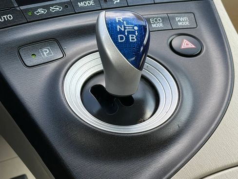 Used 2011 Toyota Prius Two FWD image 27