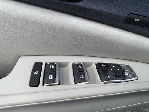 New 2026 Kia Carnival SX FWD image 19