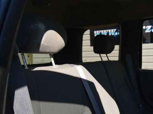 Used 2006 Jeep Liberty Sport image 24