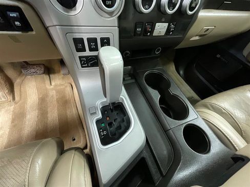 Used 2008 Toyota Sequoia Platinum w/ Cold Area Pkg AWD/4WD image 15