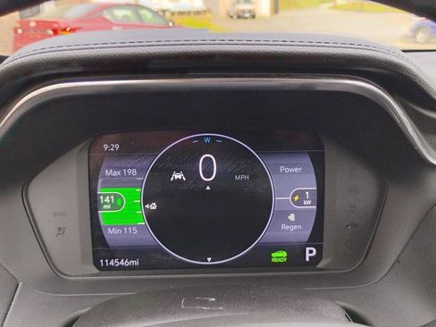 Used 2023 Chevrolet Bolt EUV LT FWD image 28