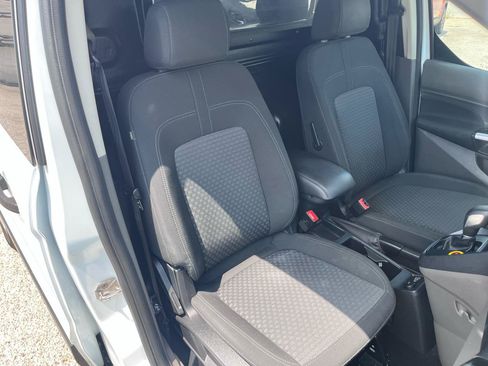 Used 2022 Ford Transit Connect XLT FWD image 18