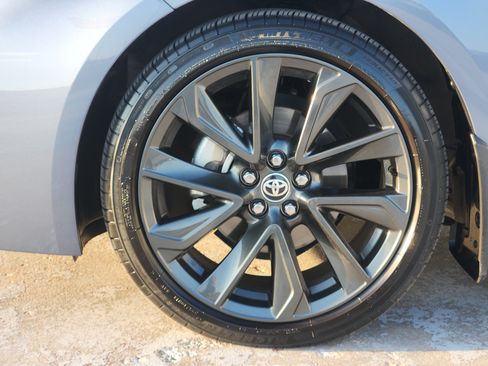 Used 2025 Toyota Corolla SE FWD image 14