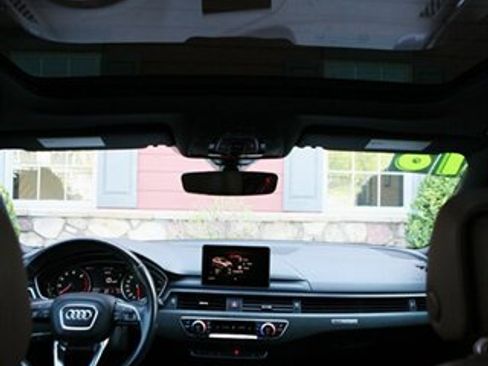 Used 2018 Audi A4 2.0T allroad Premium Plus AWD/4WD image 21