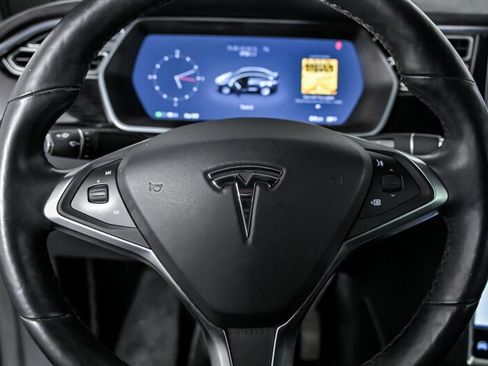 Used 2016 Tesla Model X 75D image 25