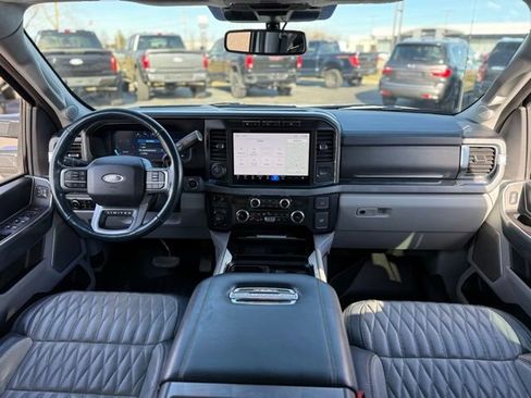 Used 2024 Ford F250 Limited image 2