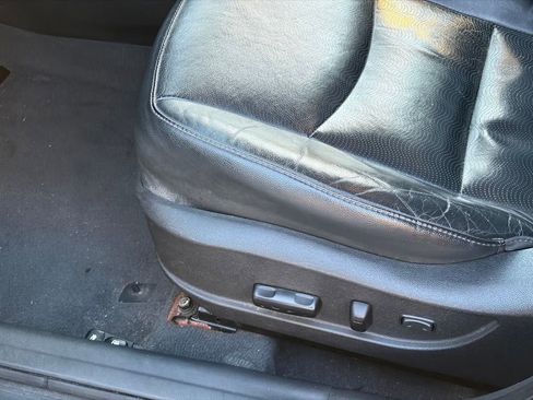 Used 2013 Hyundai Elantra Limited w/ Technology Pkg image 14