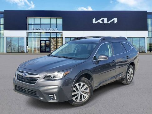 Used 2020 Subaru Outback Premium image 1