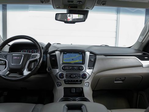 Used 2018 GMC Yukon SLT w/ Open Road Package image 12