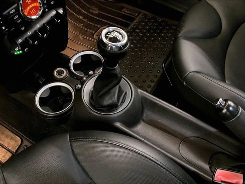 Used 2011 MINI Cooper S image 17