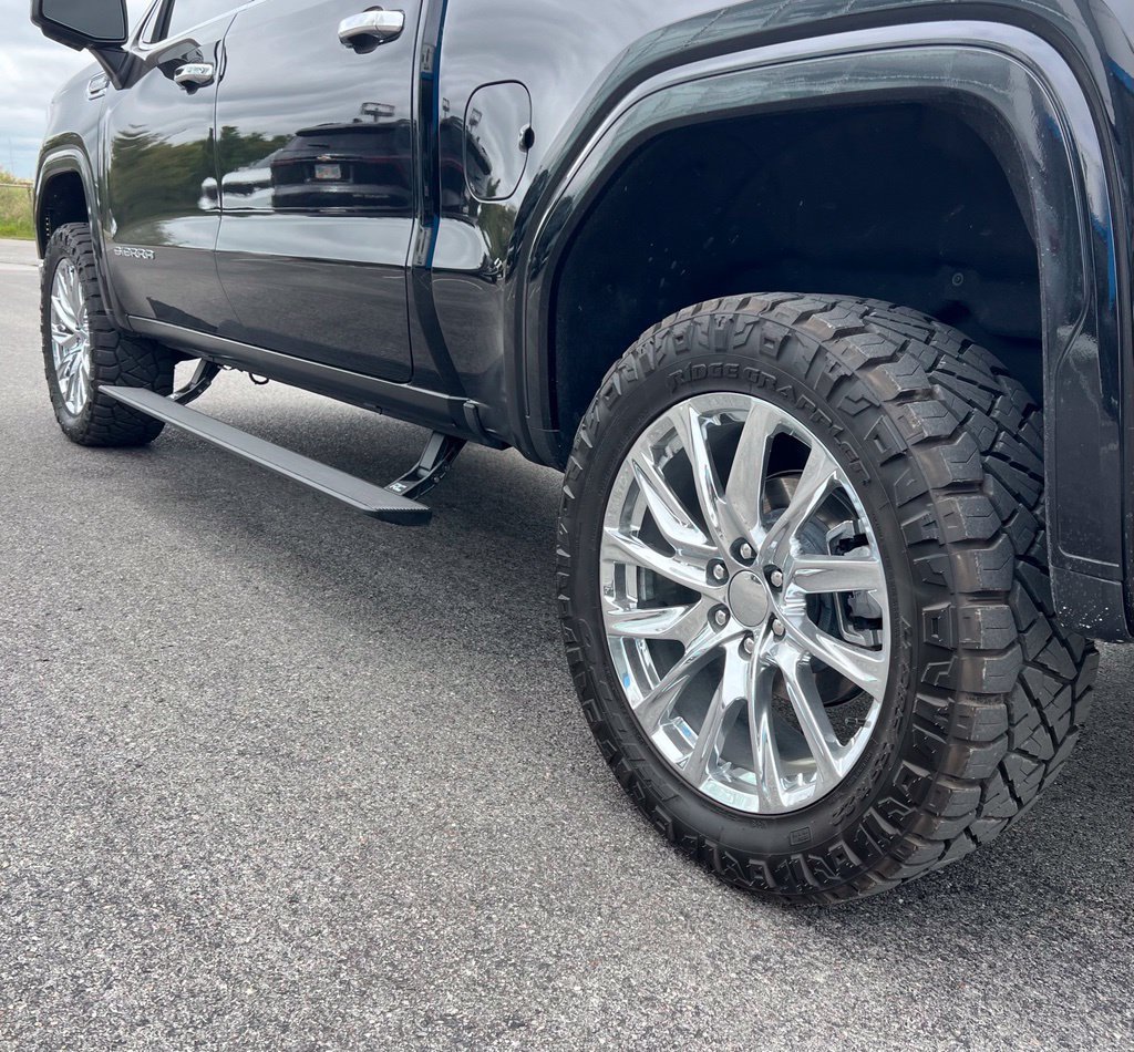 Used 2026 GMC Sierra 1500 SLT w/ SLT Premium Plus Package AWD/4WD image 7