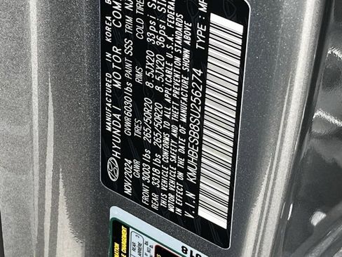 Used 2025 Genesis GV80 2.5T Advanced image 40