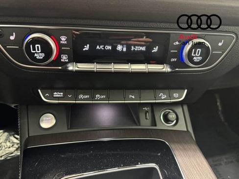 Used 2023 Audi Q5 2.0T Premium Plus w/ Premium Plus Package AWD/4WD image 19