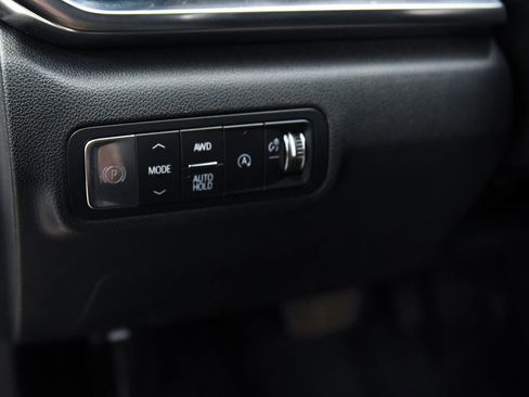 Used 2025 GMC Terrain Elevation AWD/4WD image 19