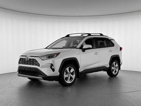 Used 2020 Toyota RAV4 Limited image 1