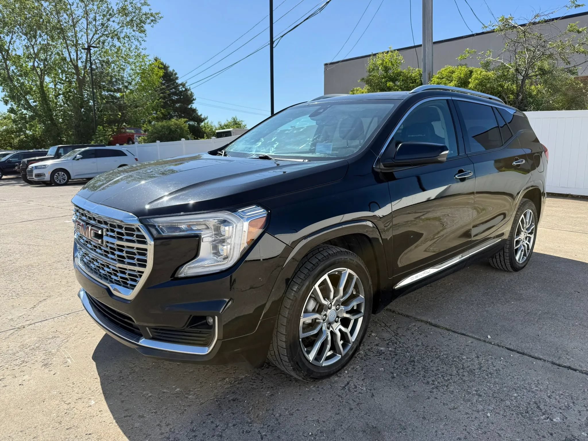 Used 2022 GMC Terrain Denali w/ LPO, Floor Liner Package AWD/4WD image 5