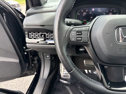 Used 2023 Honda Accord Sport image 19