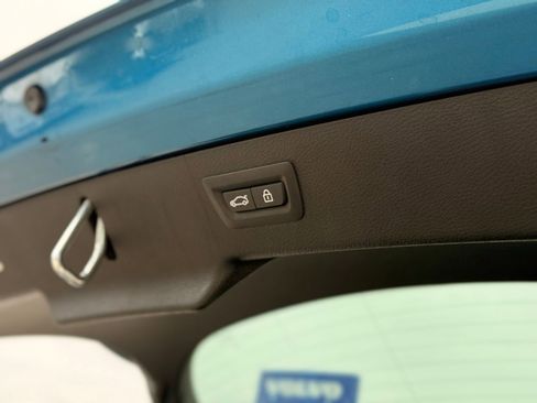 Used 2016 BMW X6 M image 46