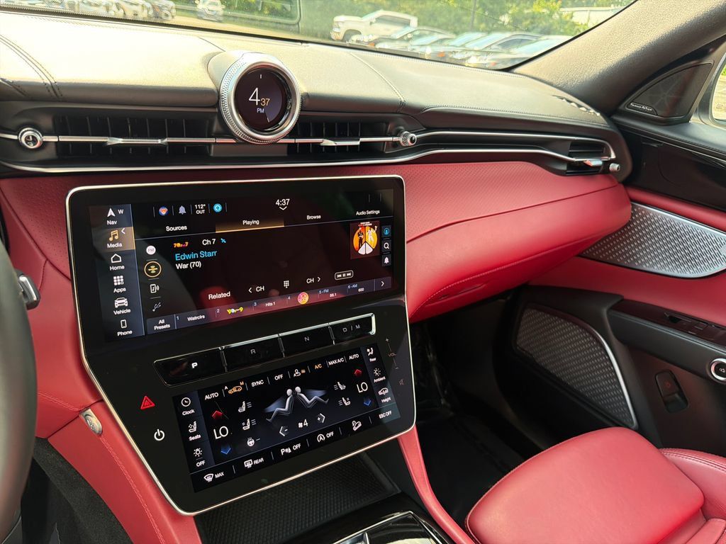 Used 2023 Maserati Grecale Modena AWD/4WD image 29